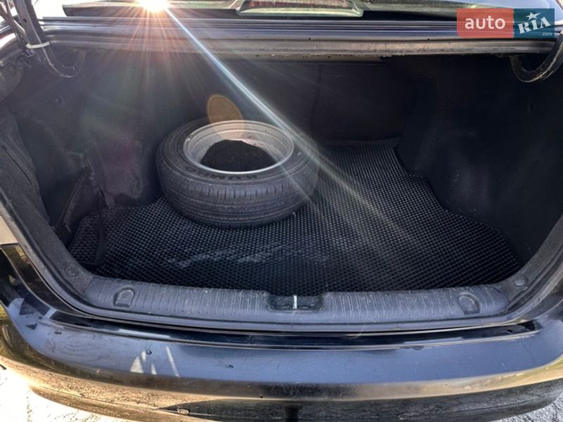 Седан Kia Rio 2013 в Києві