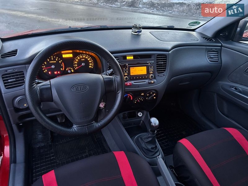 Хетчбек Kia Rio 2009 в Тернополі