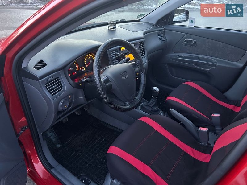 Хетчбек Kia Rio 2009 в Тернополі