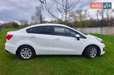 Седан Kia Rio 2015 в Харькове