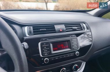 Седан Kia Rio 2015 в Харькове