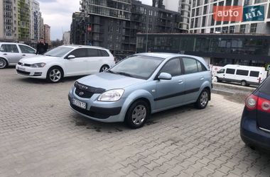 Хэтчбек Kia Rio 2006 в Львове