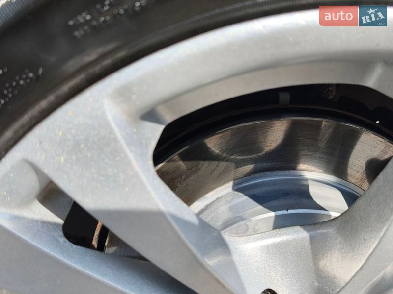 Хетчбек Kia Rio 2013 в Києві фото 58 Хетчбек Kia Rio 2013 в Києві