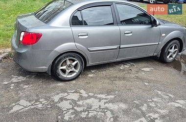 Седан Kia Rio 2011 в Києві