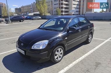 Седан Kia Rio 2009 в Киеве