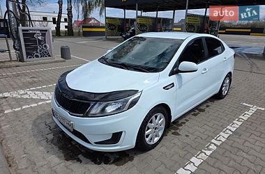 Седан Kia Rio 2011 в Липовце
