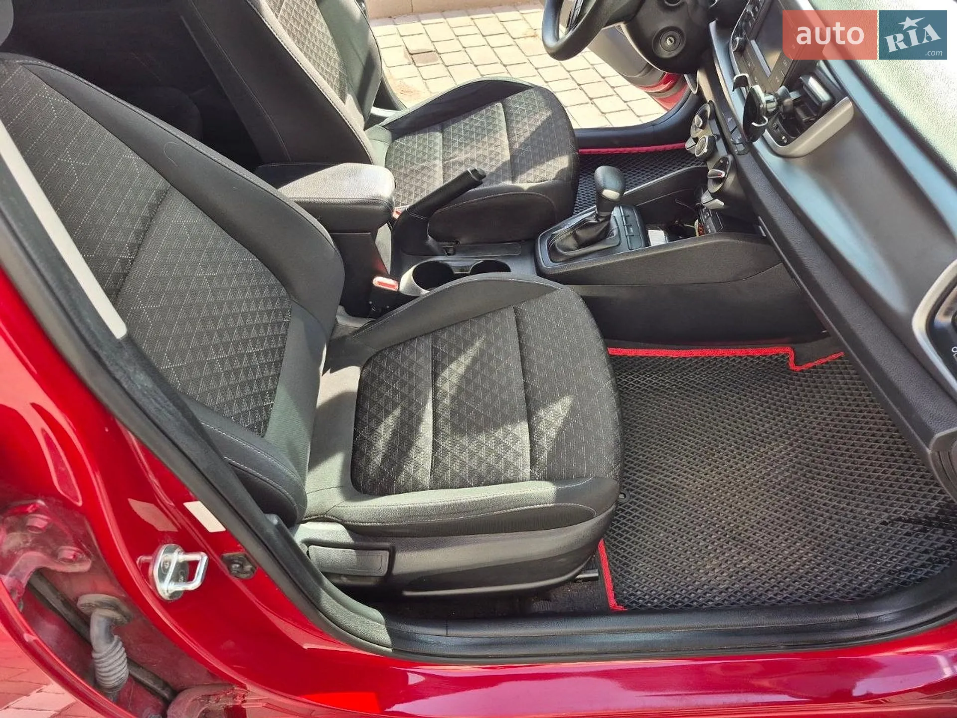 2018 Kia Rio - мініатюра 8