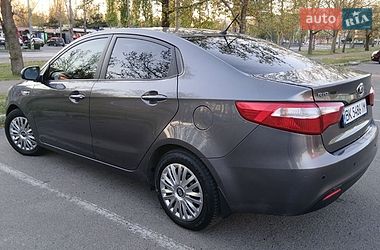 Седан Kia Rio 2014 в Николаеве