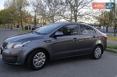 Седан Kia Rio 2014 в Николаеве