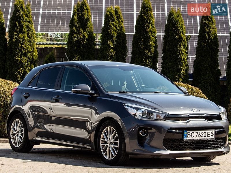 Хэтчбек Kia Rio 2017 в Львове