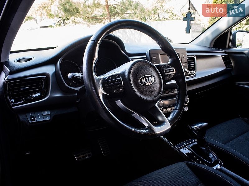 Хэтчбек Kia Rio 2017 в Львове