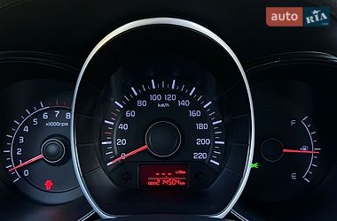 Седан Kia Rio 2013 в Львове