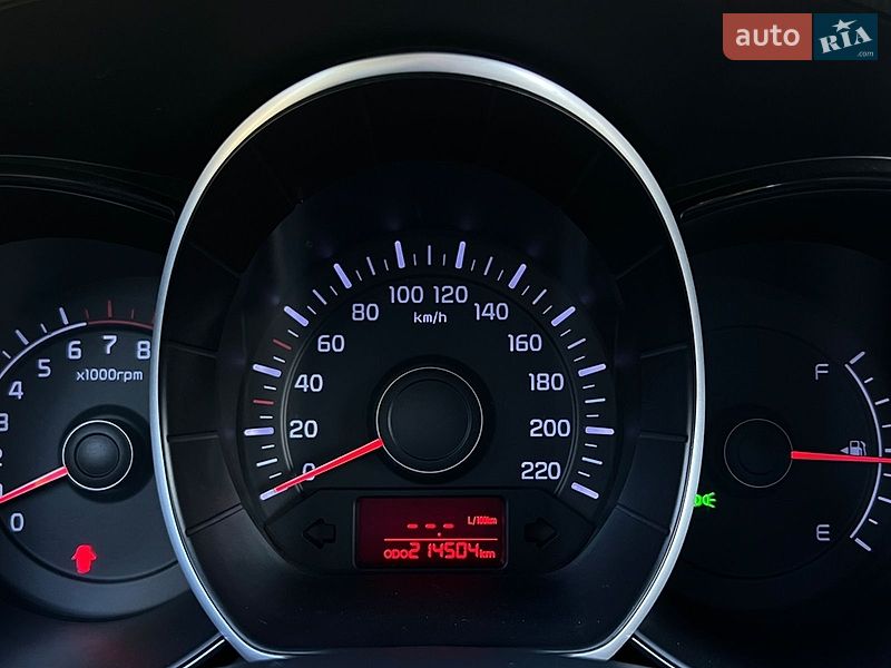 Седан Kia Rio 2013 в Львове
