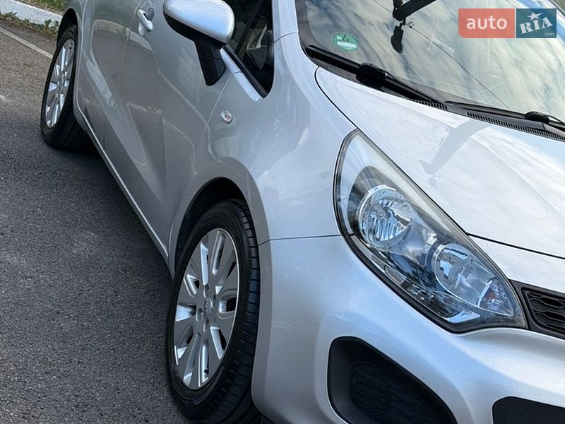 Хэтчбек Kia Rio 2011 в Бородянке