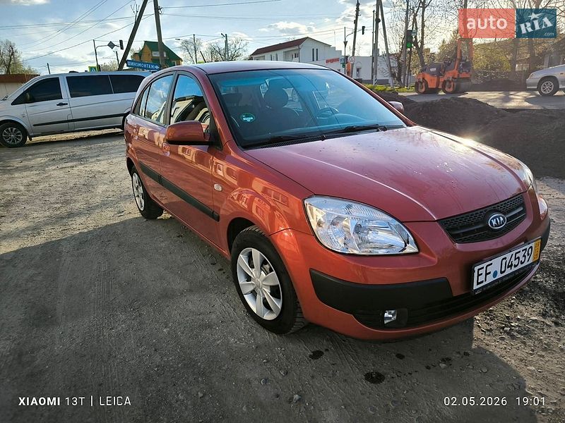 Хетчбек Kia Rio 2007 в Дунаївцях