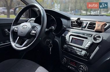 Седан Kia Rio 2012 в Днепре