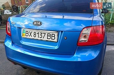 Седан Kia Rio 2010 в Хмельницком