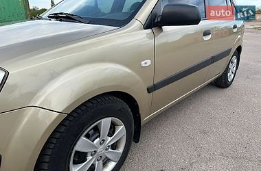 Хэтчбек Kia Rio 2008 в Прилуках