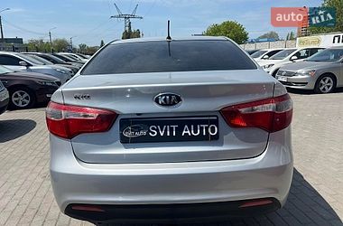 Седан Kia Rio 2013 в Николаеве
