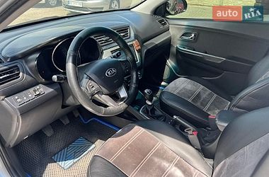 Седан Kia Rio 2013 в Николаеве