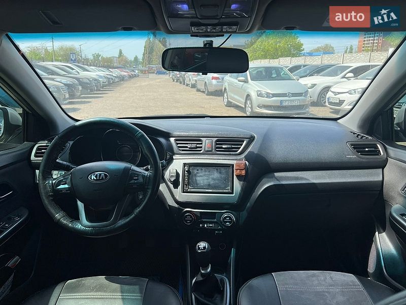 Седан Kia Rio 2013 в Николаеве