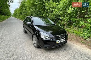 Седан Kia Rio 2010 в Чорткові