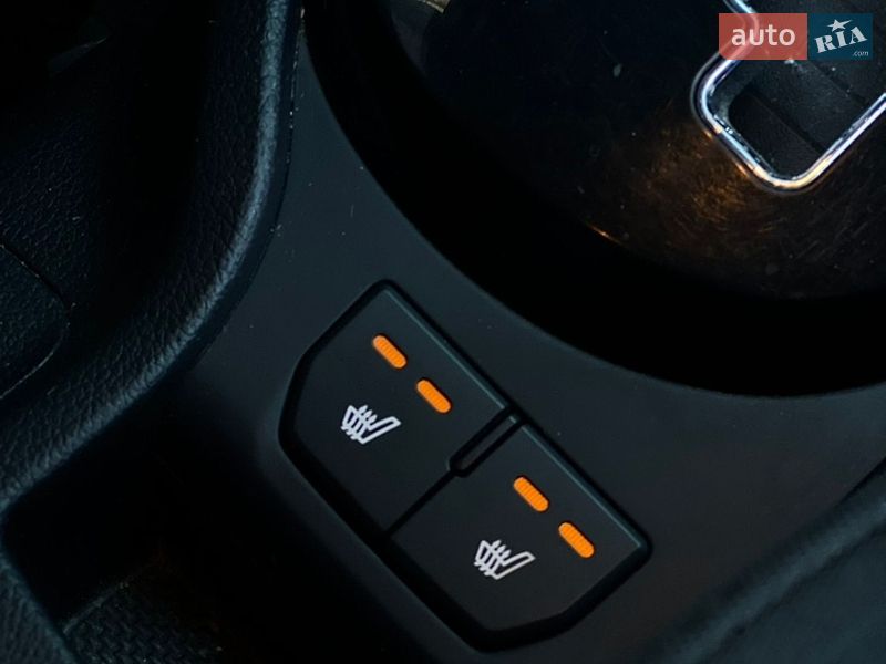 Седан Kia Rio 2013 в Миколаєві