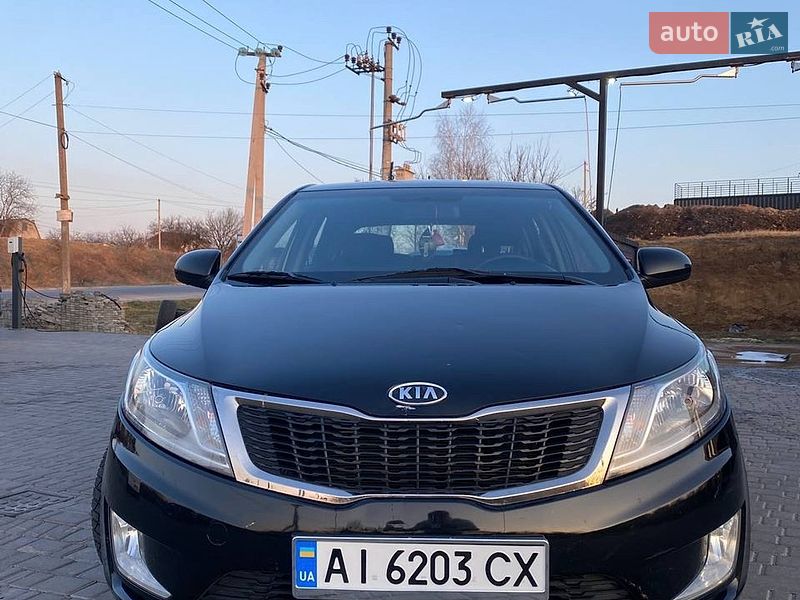 Хэтчбек Kia Rio 2012 в Киеве