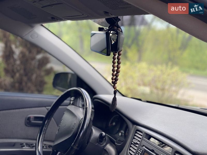 Хэтчбек Kia Rio 2008 в Чернигове