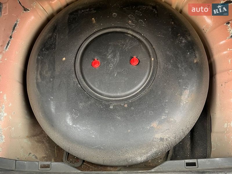 Хэтчбек Kia Rio 2008 в Киеве