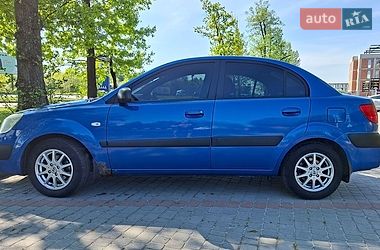 Седан Kia Rio 2006 в Львове