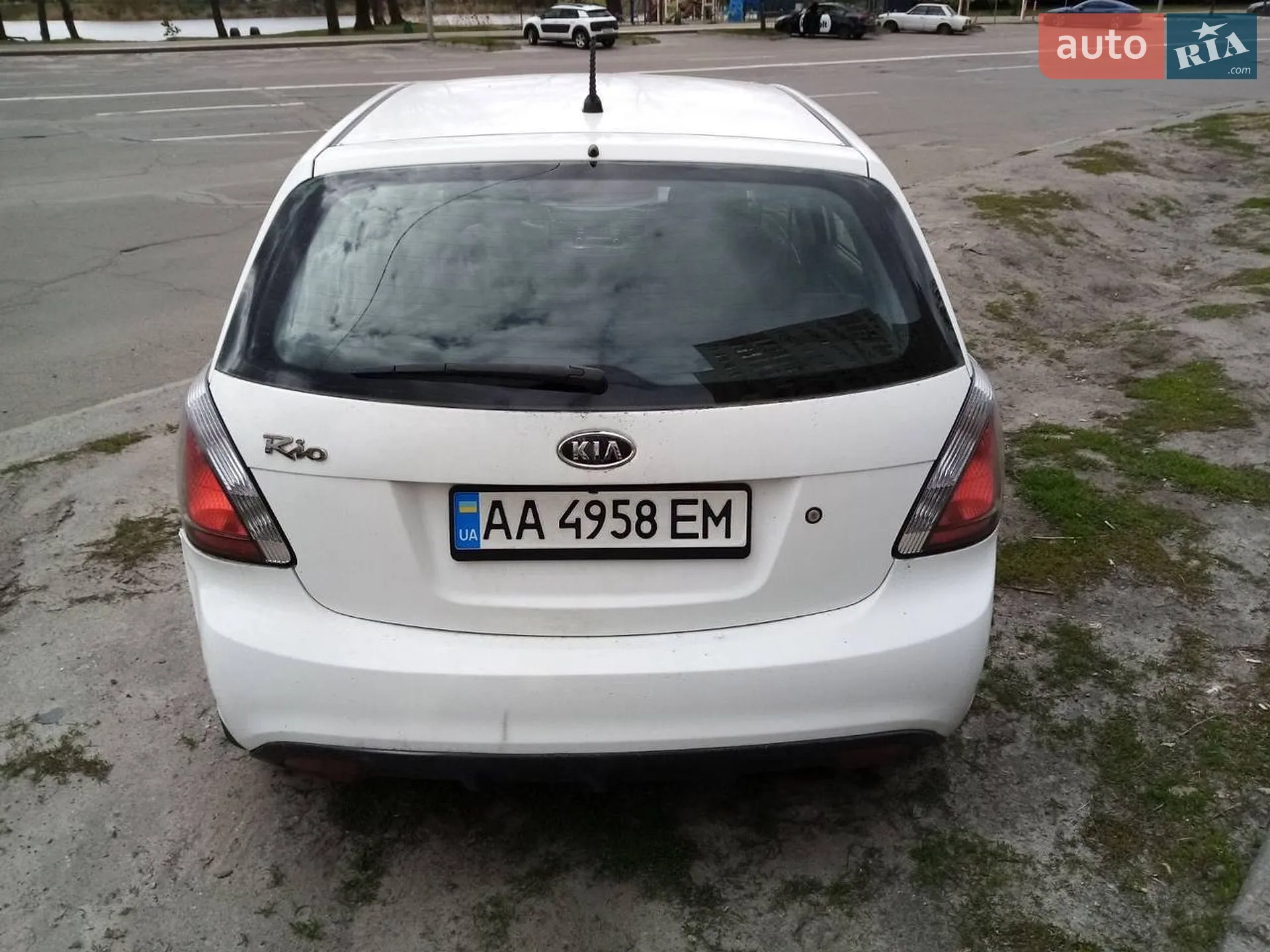 2010 Kia Rio - мініатюра 2