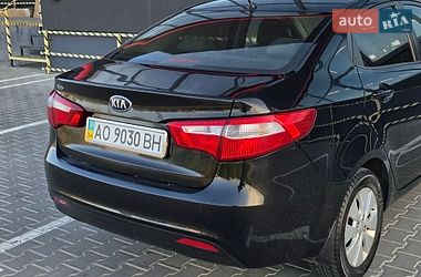 Седан Kia Rio 2014 в Тернополе