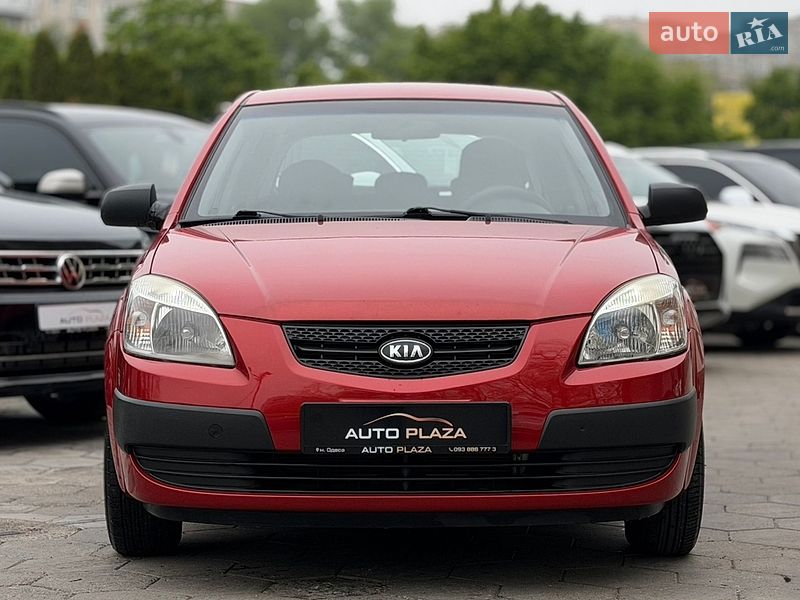 Хэтчбек Kia Rio 2008 в Одессе