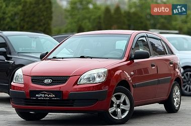 Хэтчбек Kia Rio 2008 в Одессе