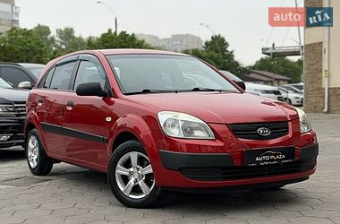 Хэтчбек Kia Rio 2008 в Одессе