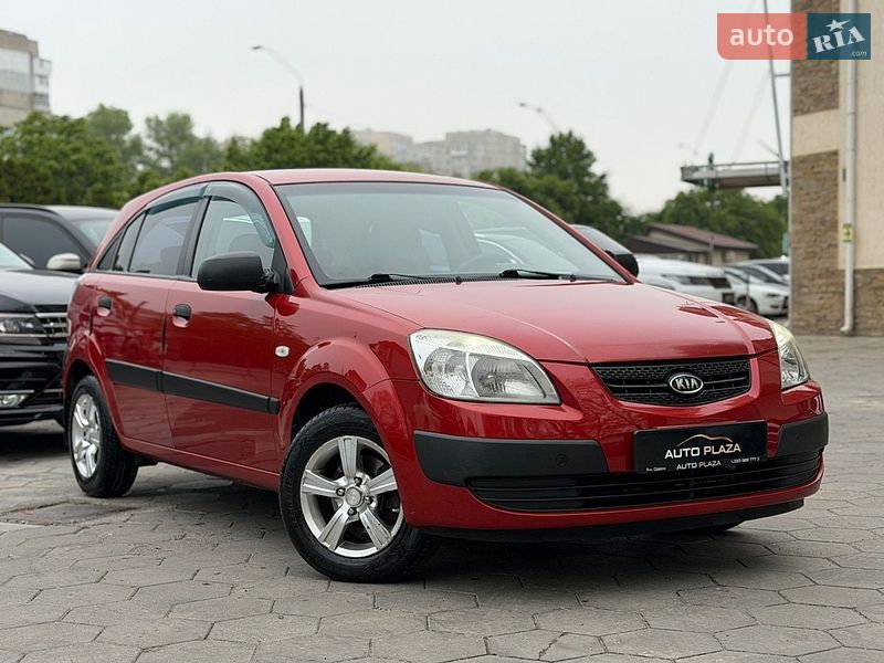 Хэтчбек Kia Rio 2008 в Одессе