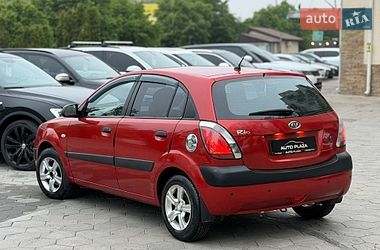Хэтчбек Kia Rio 2008 в Одессе