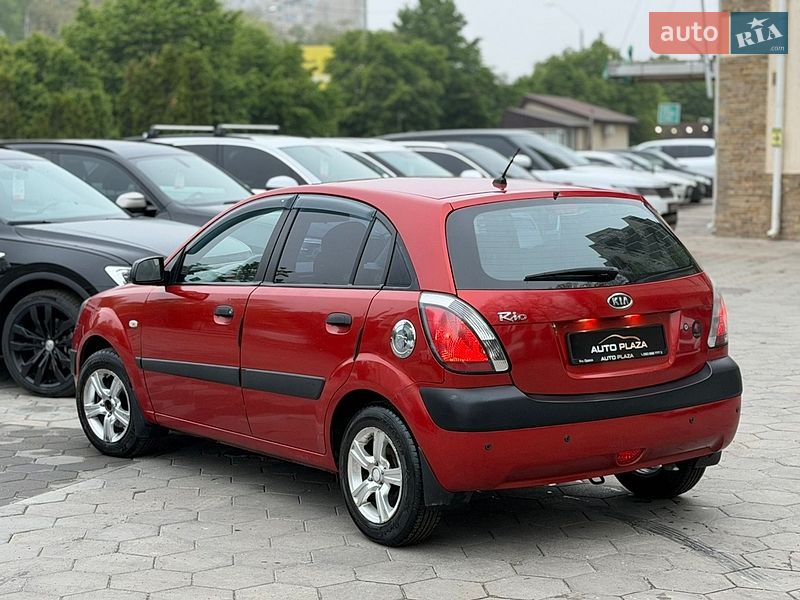 Хэтчбек Kia Rio 2008 в Одессе