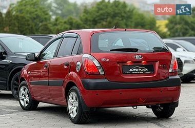 Хэтчбек Kia Rio 2008 в Одессе