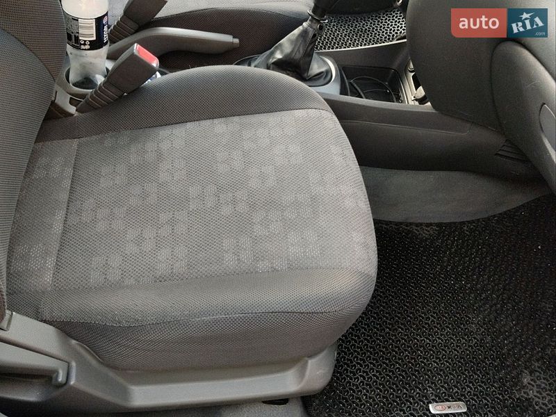 Хэтчбек Kia Rio 2009 в Богородчанах фото 11 Хэтчбек Kia Rio 2009 в Богородчанах