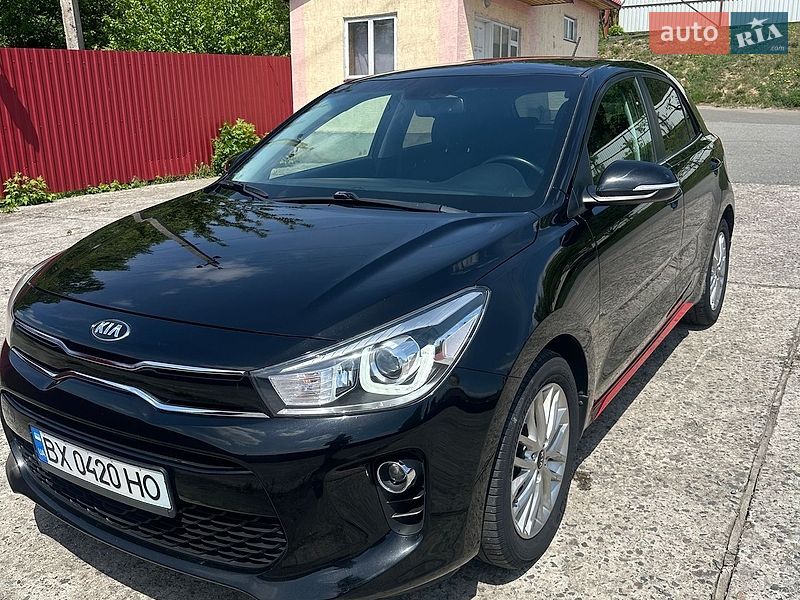 Хетчбек Kia Rio 2017 в Хмельницькому