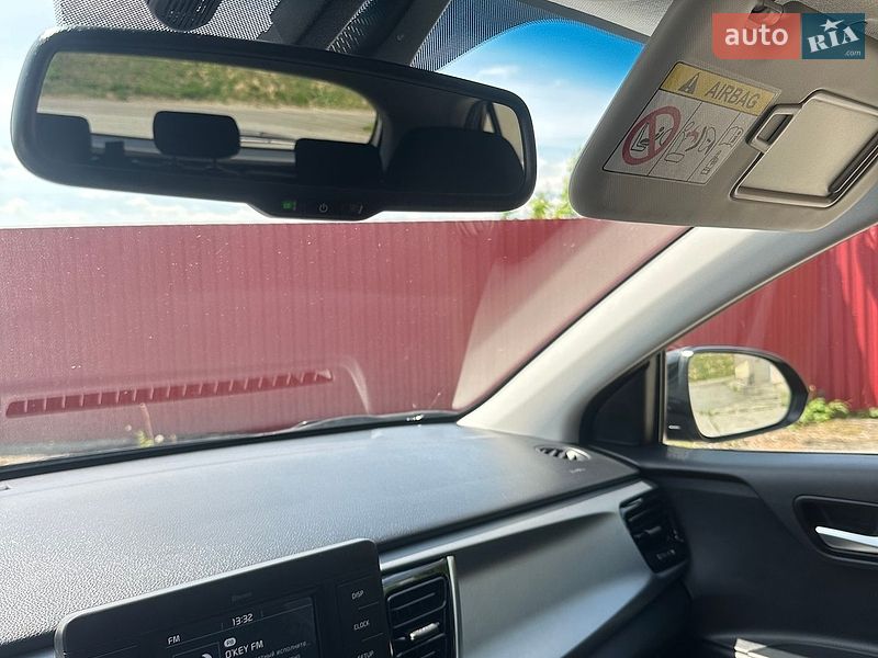Хетчбек Kia Rio 2017 в Хмельницькому