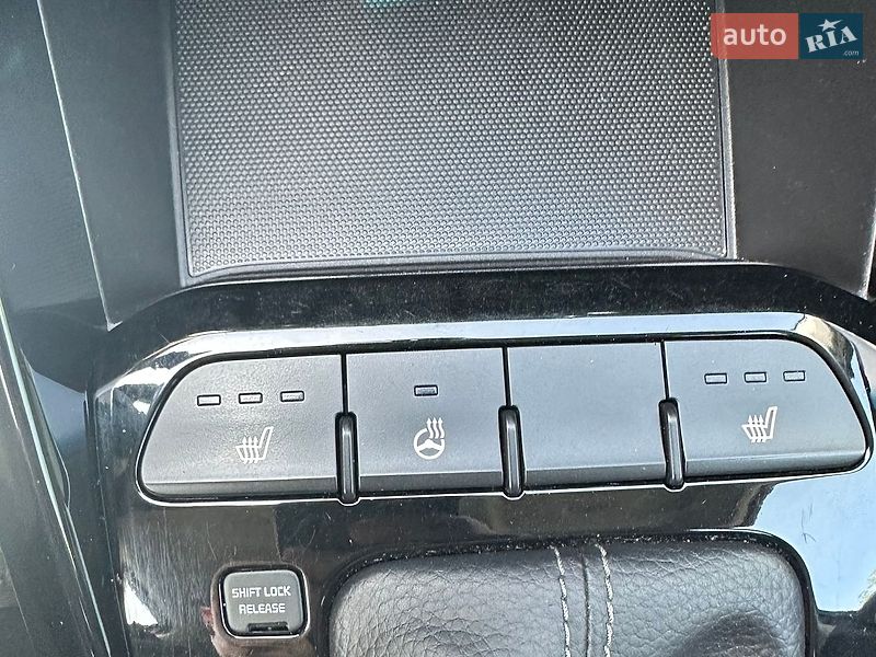 Хетчбек Kia Rio 2017 в Хмельницькому