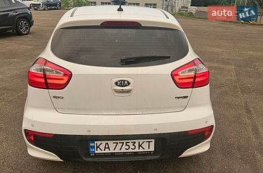 Хэтчбек Kia Rio 2016 в Киеве