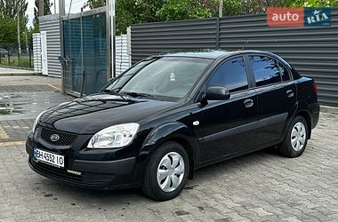Седан Kia Rio 2006 в Миколаєві
