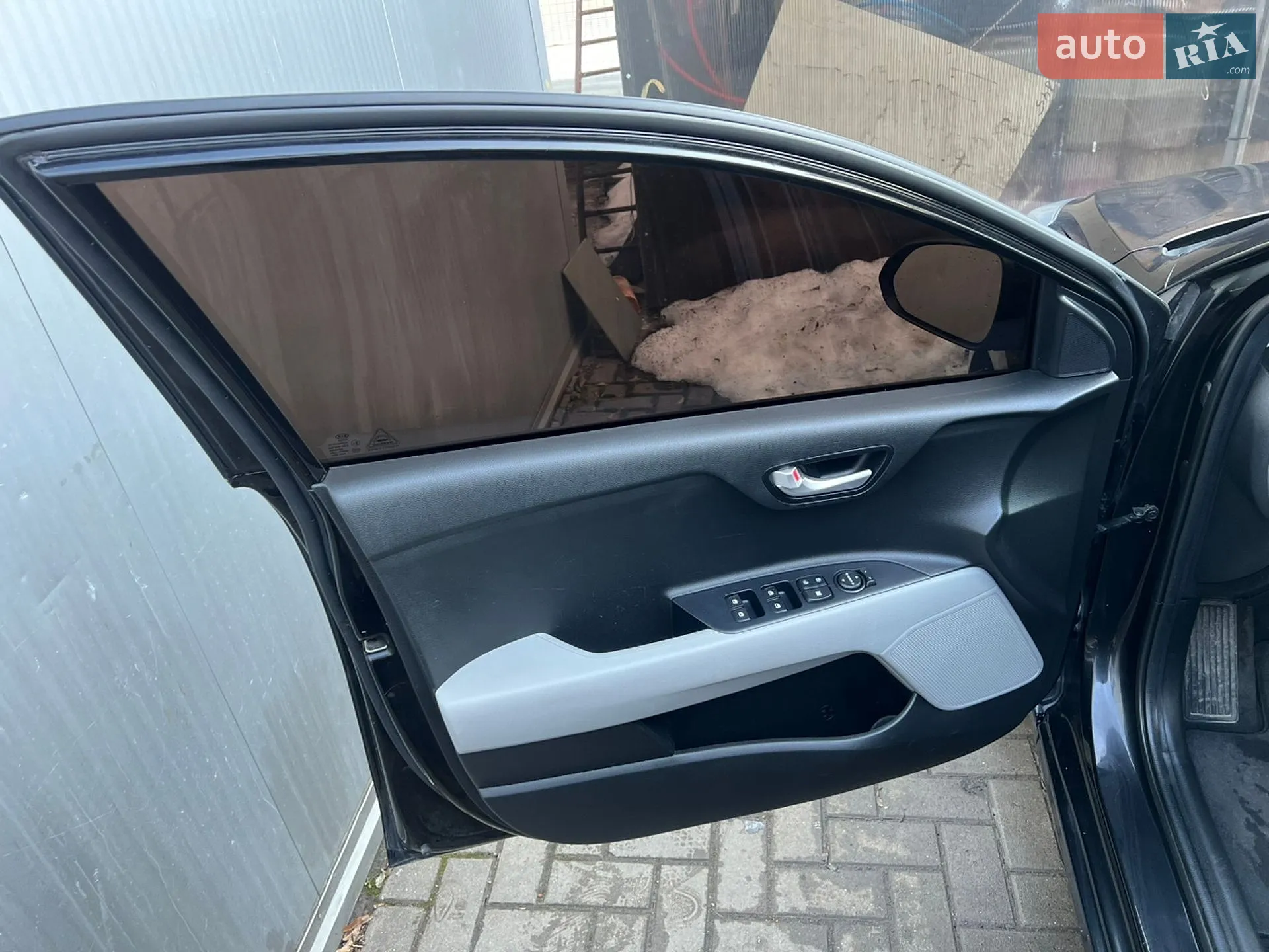 2019 Kia Rio - мініатюра 16
