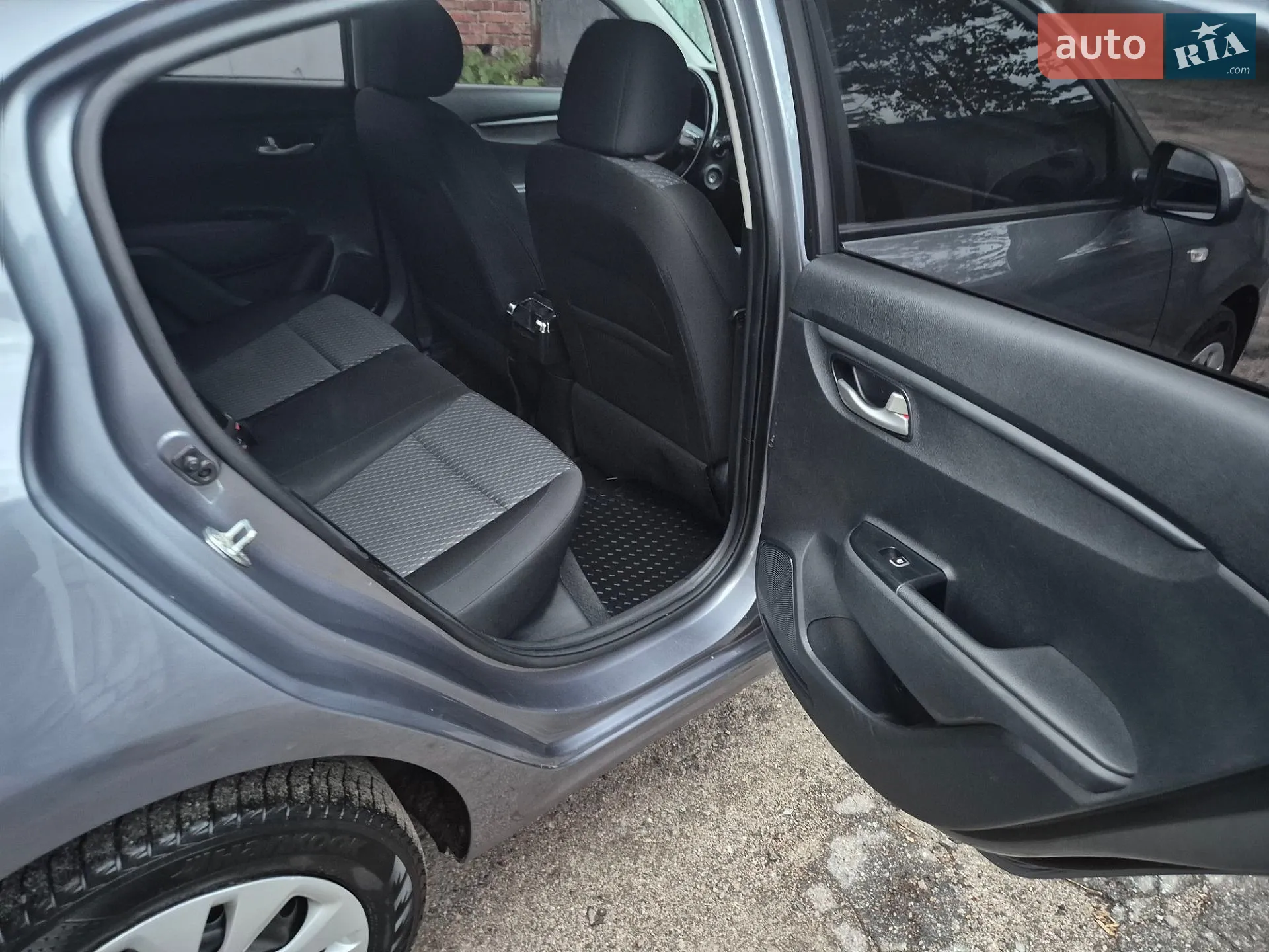 2017 Kia Rio - мініатюра 25