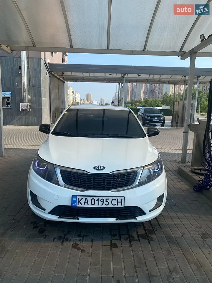 2013 Kia Rio - мініатюра 32