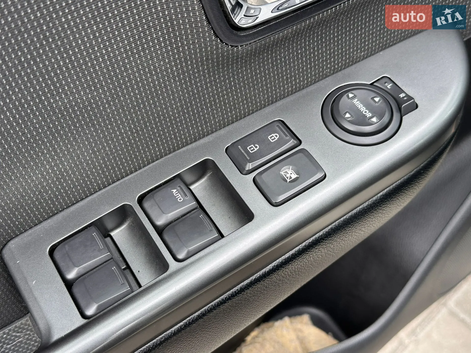 2013 Kia Rio - мініатюра 35